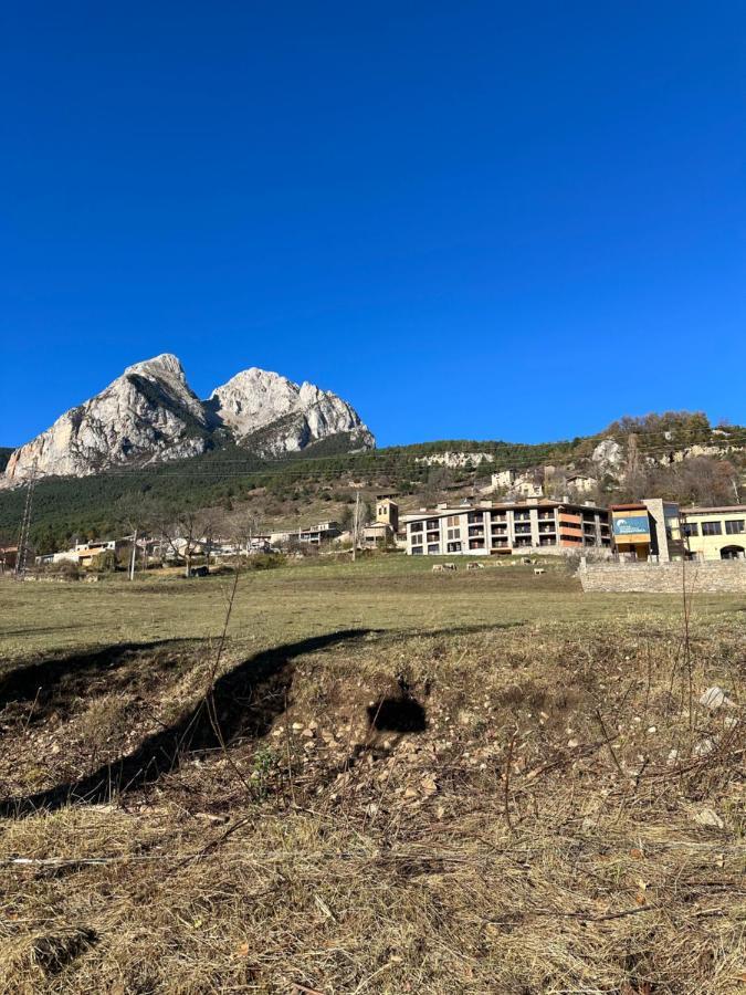 Apartament Saldes Pedraforca Zewnętrze zdjęcie