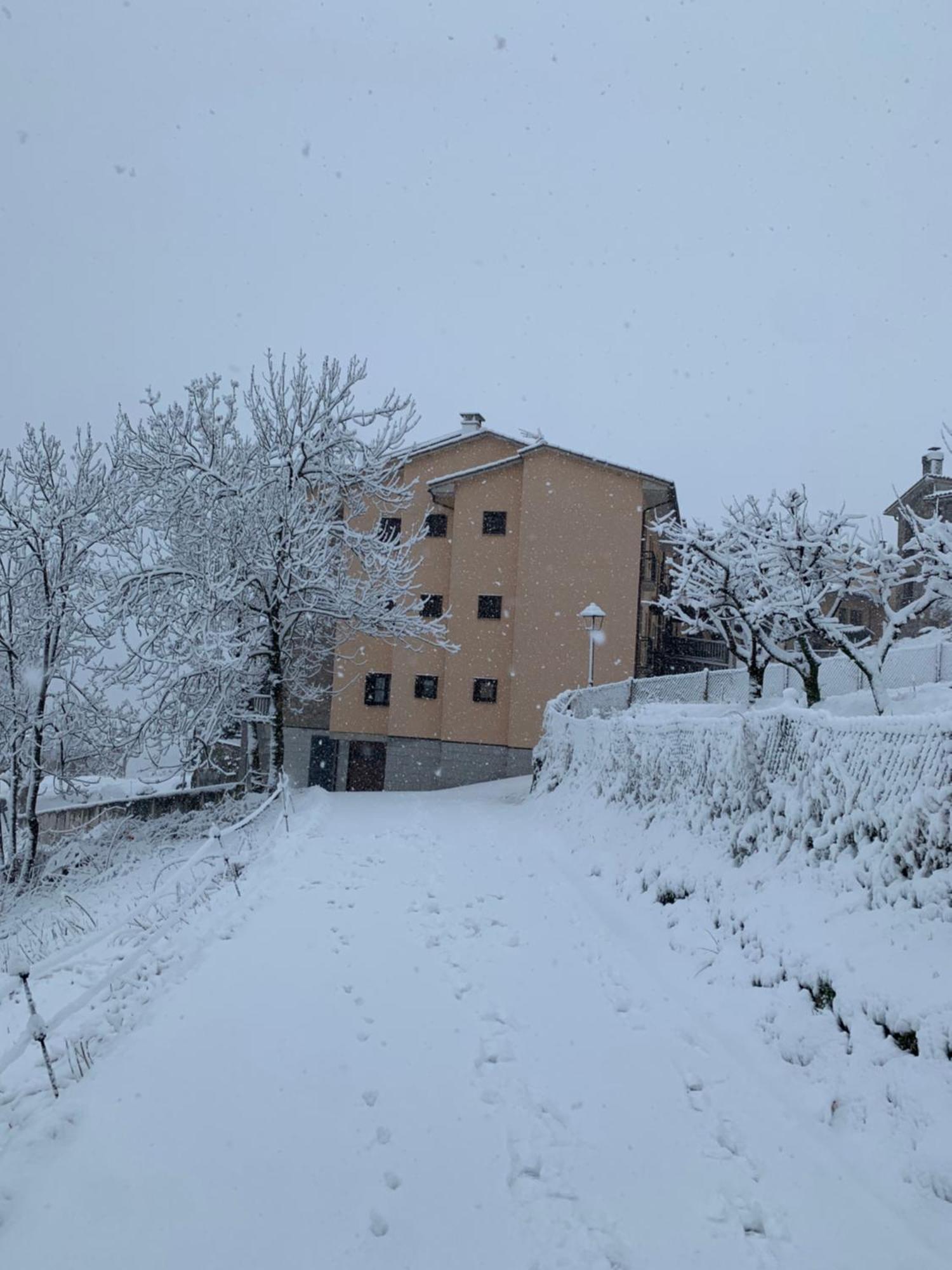 Apartament Saldes Pedraforca Zewnętrze zdjęcie